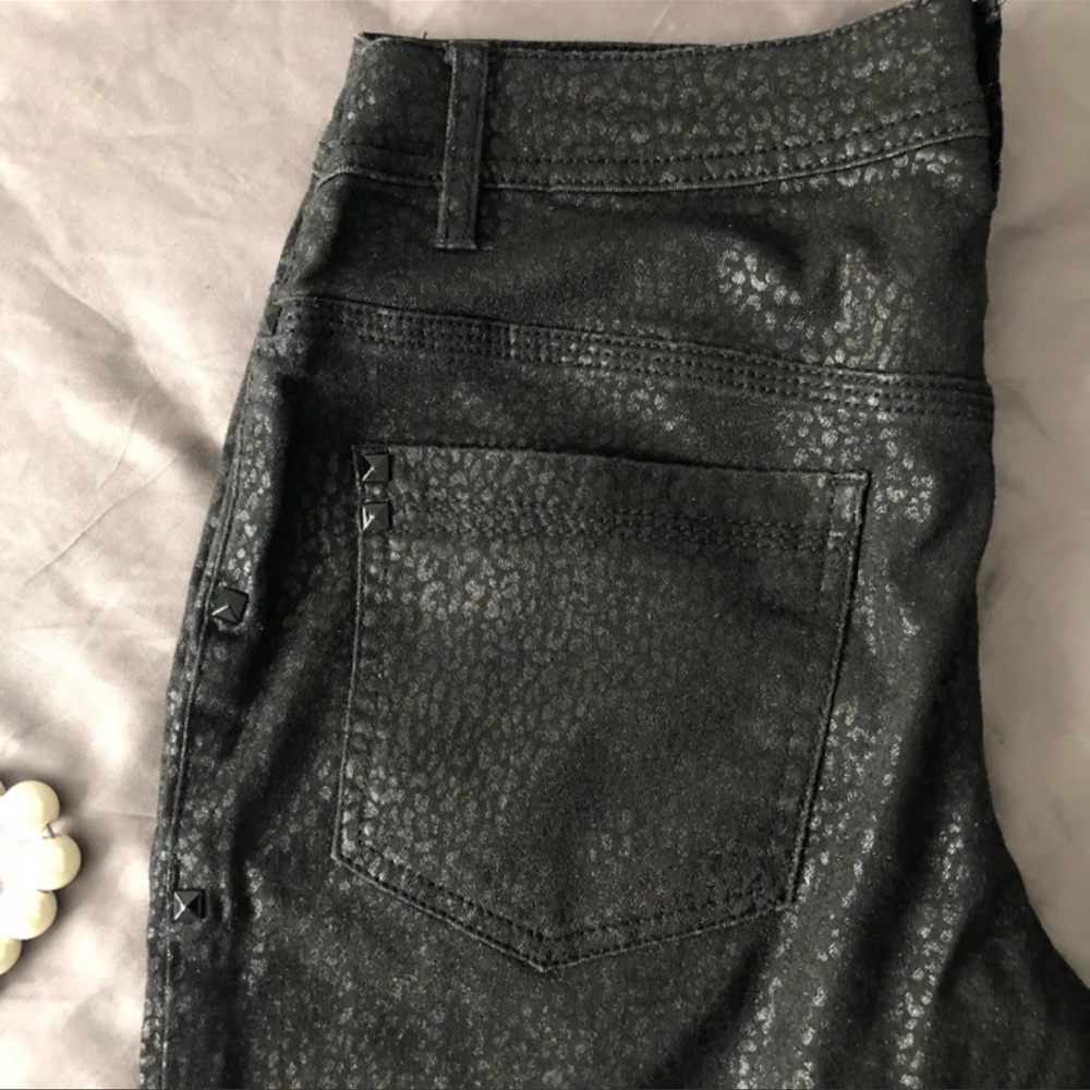 NWOT| Shiny Animal Print Jeans - Picture 4 of 10